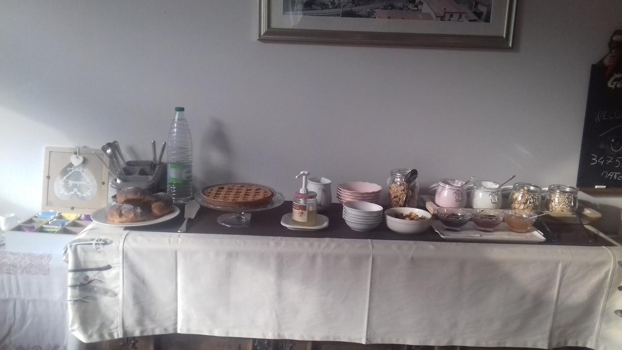 B&B Il Santo Pellegrino Adrara San Rocco Екстериор снимка